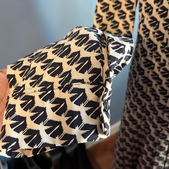 Maeve button front peplum bird print blouse - Picture 2 of 8